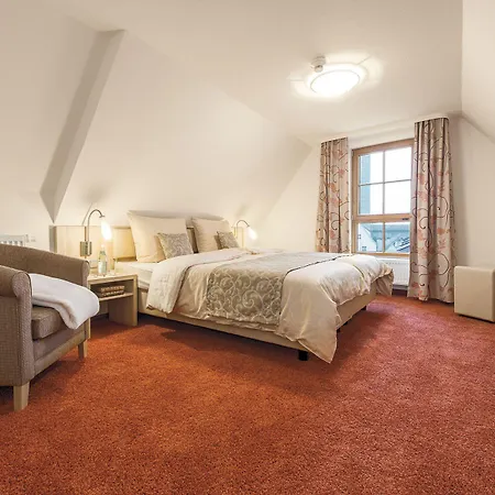 Hotel Altes Brauhaus Garni 4*