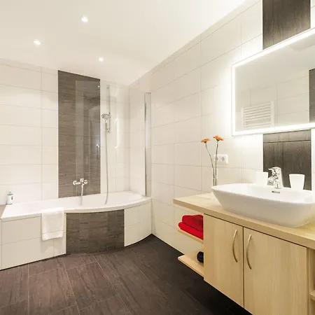 ホテル Altes Brauhaus Garni 4*