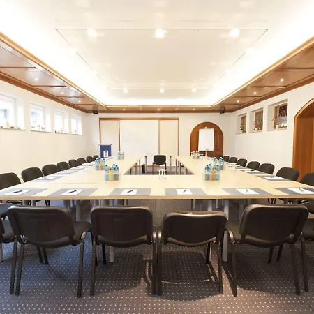 Altes Brauhaus Garni ホテル 4*