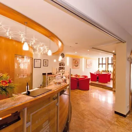 Altes Brauhaus Garni 4*