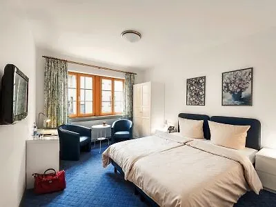 Готель Altes Brauhaus Garni 4*