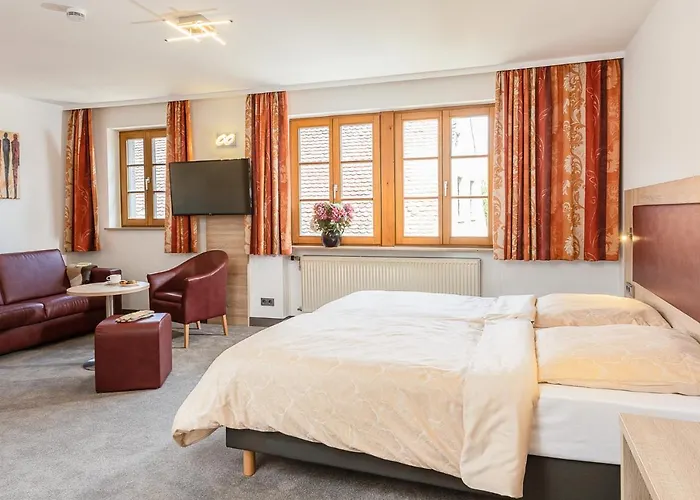 Altes Brauhaus Garni Hotel 4*