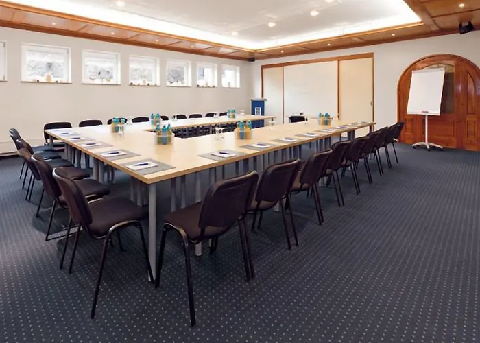 Altes Brauhaus Garni Hotel 4*